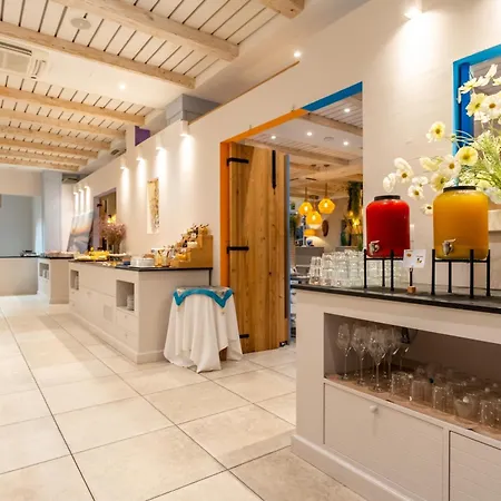 Aqa Palace ホテル