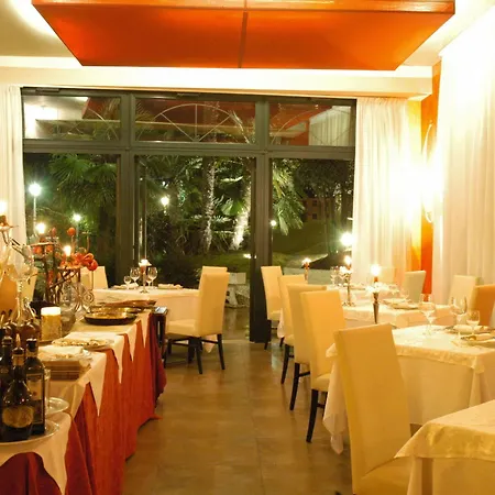 Aqa Palace カオルレ