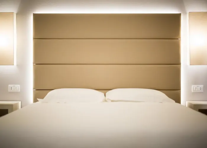 Aqa Palace فندق كاوْرلي