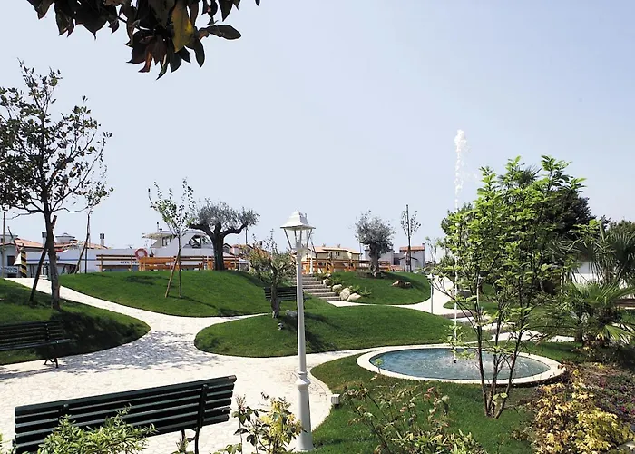 فندق Aqa Palace كاوْرلي