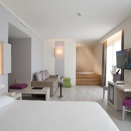 Hotel Aqa Palace 4*