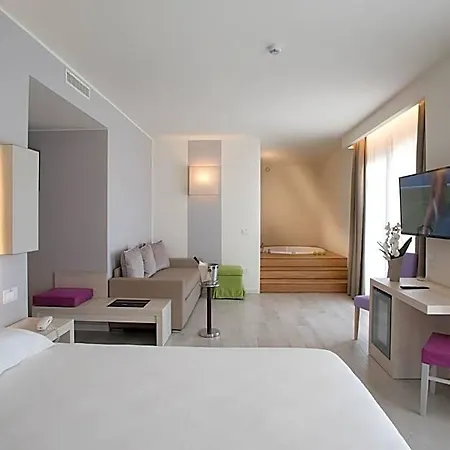 Hotel Aqa Palace 4*