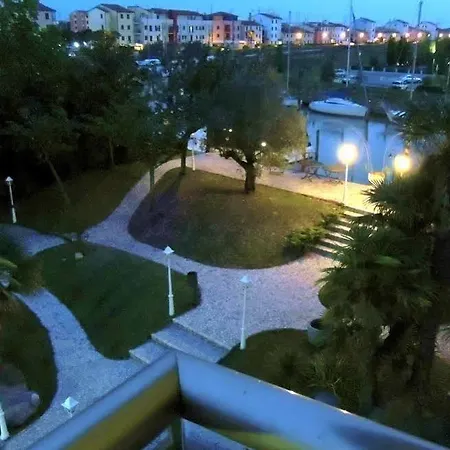 Hotell Aqa Palace Caorle