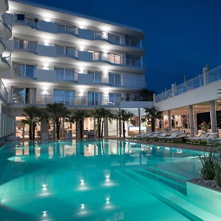 Aqa Palace Hotel