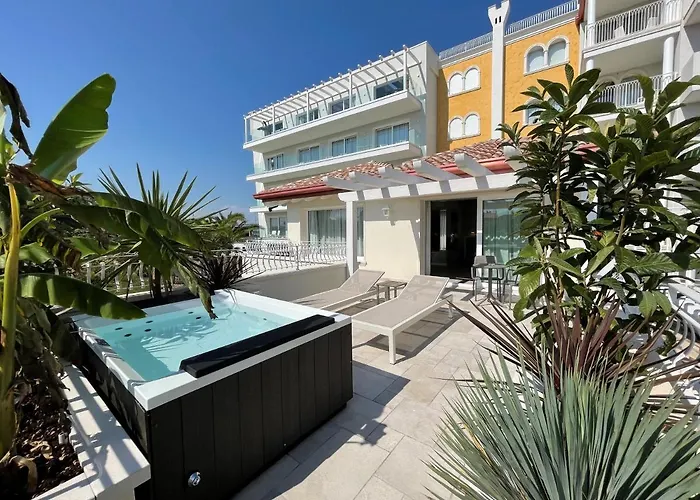 Aqa Palace Каорле