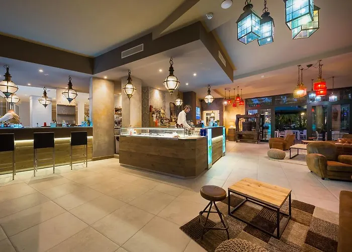 Отель Aqa Palace